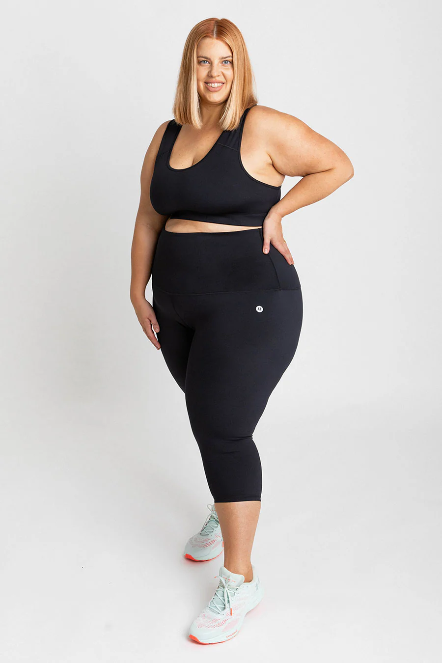Essential High-Waist Move 3/4 Length Legging - Black - Image 5