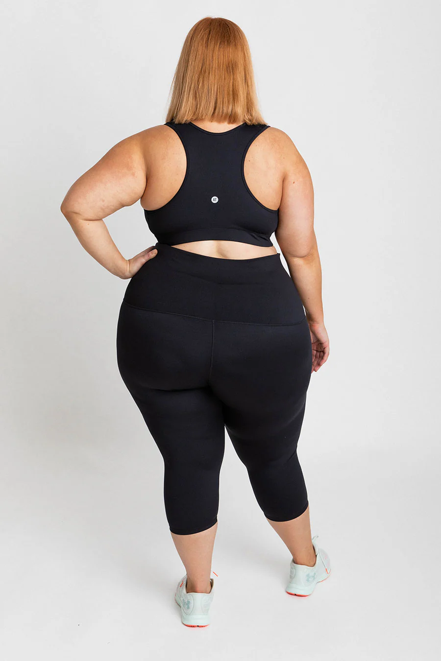 Essential High-Waist Move 3/4 Length Legging - Black - Image 6
