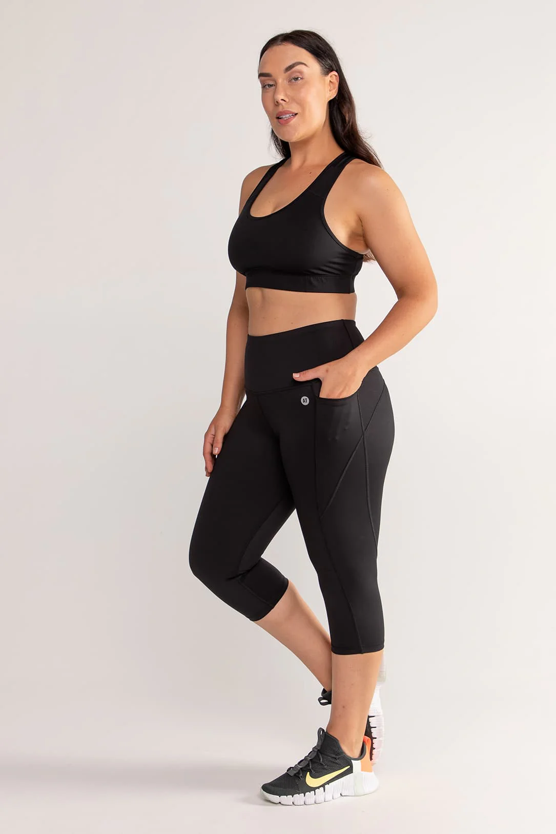 Training Pocket Move 3/4 Length Legging - Black - Image 9