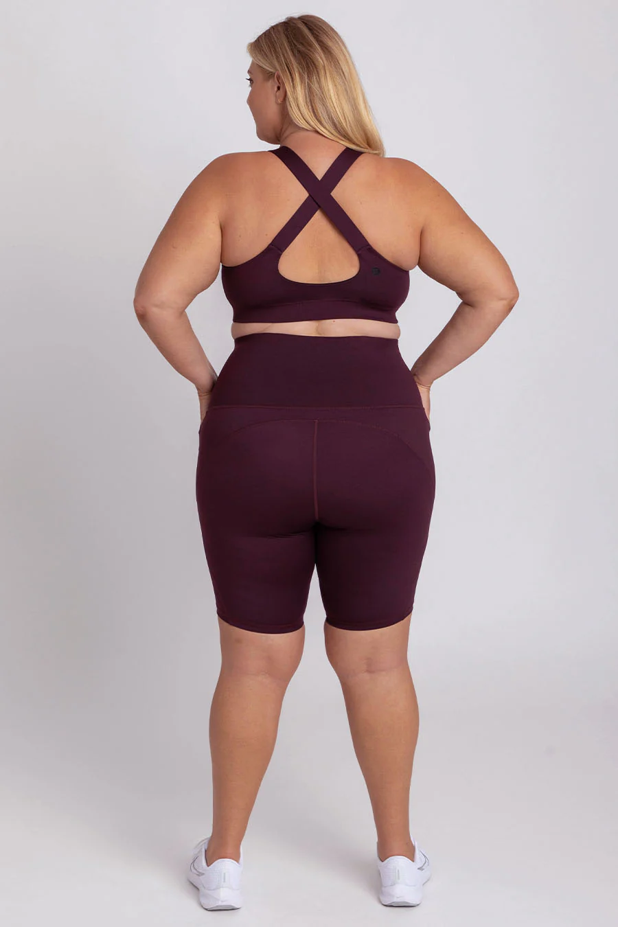 Training Pocket Move Bike Short - Wine - Image 3