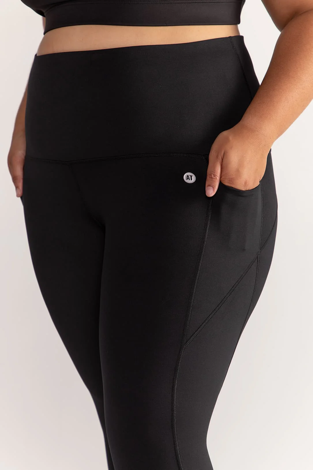 Training Pocket Move Legging - Black - Image 7